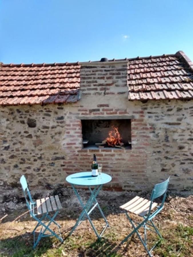 Lavender House - Traditional Stone House Oozing Charm And Character Cersay Eksteriør bilde