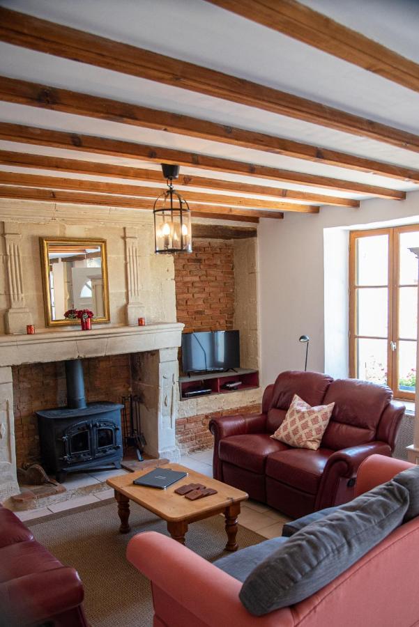 Lavender House - Traditional Stone House Oozing Charm And Character Cersay Eksteriør bilde